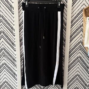 Anne Klein Black Pencil Skirt with White Stripes